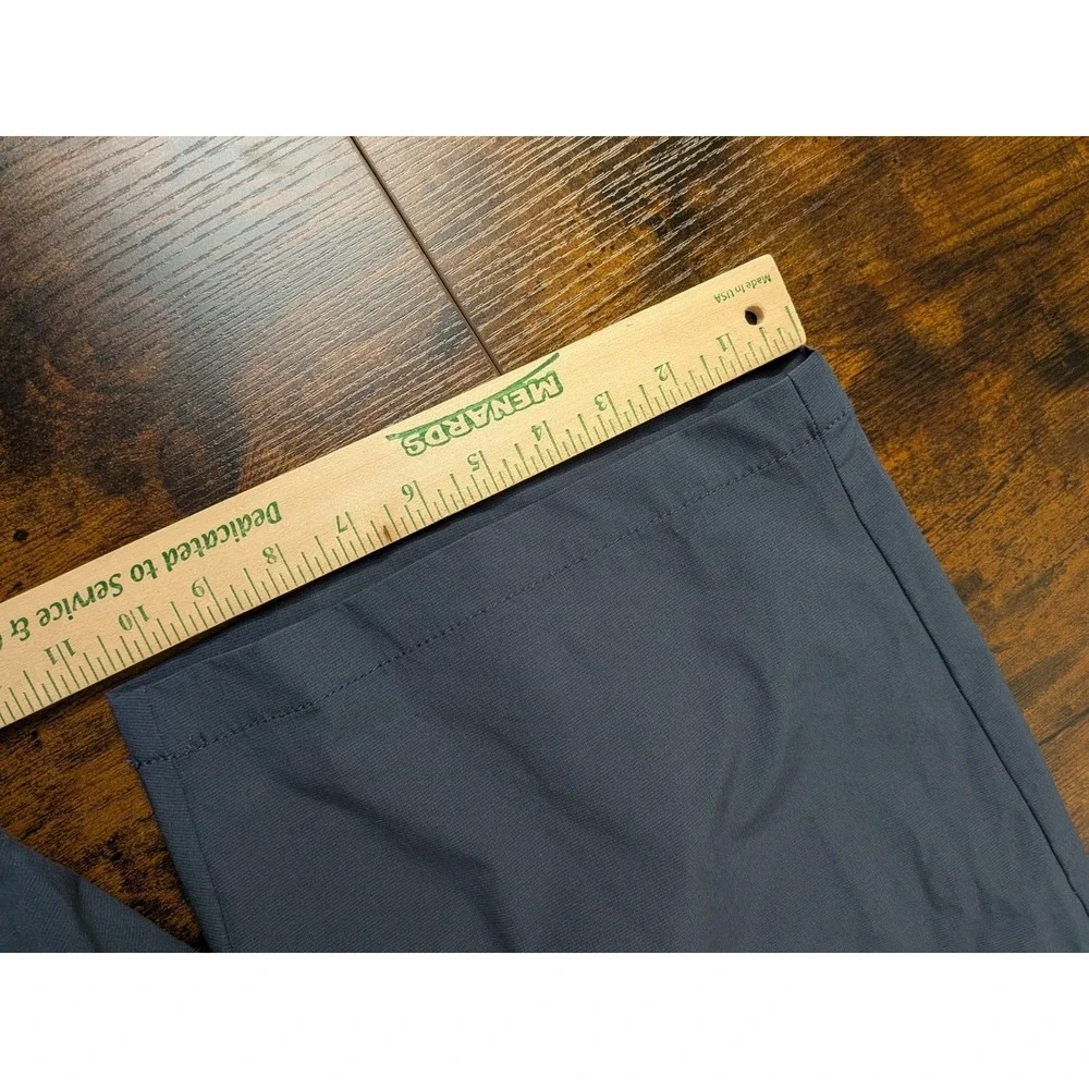 Banana Republic Shorts Men's 38 Tech Chino‎ Athletic Navy Blue